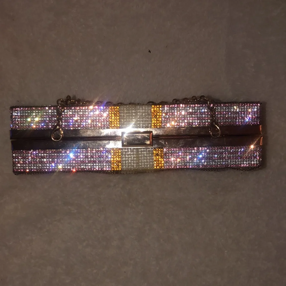 Crystal Rhinestone Money Band Clutch Wristlet - Silver/Gold